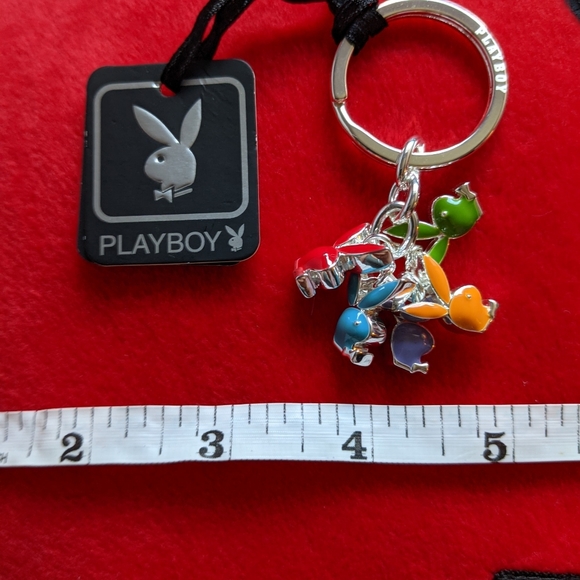 Playboy keychain with 5 colorful bunnies - Picture 3 of 5